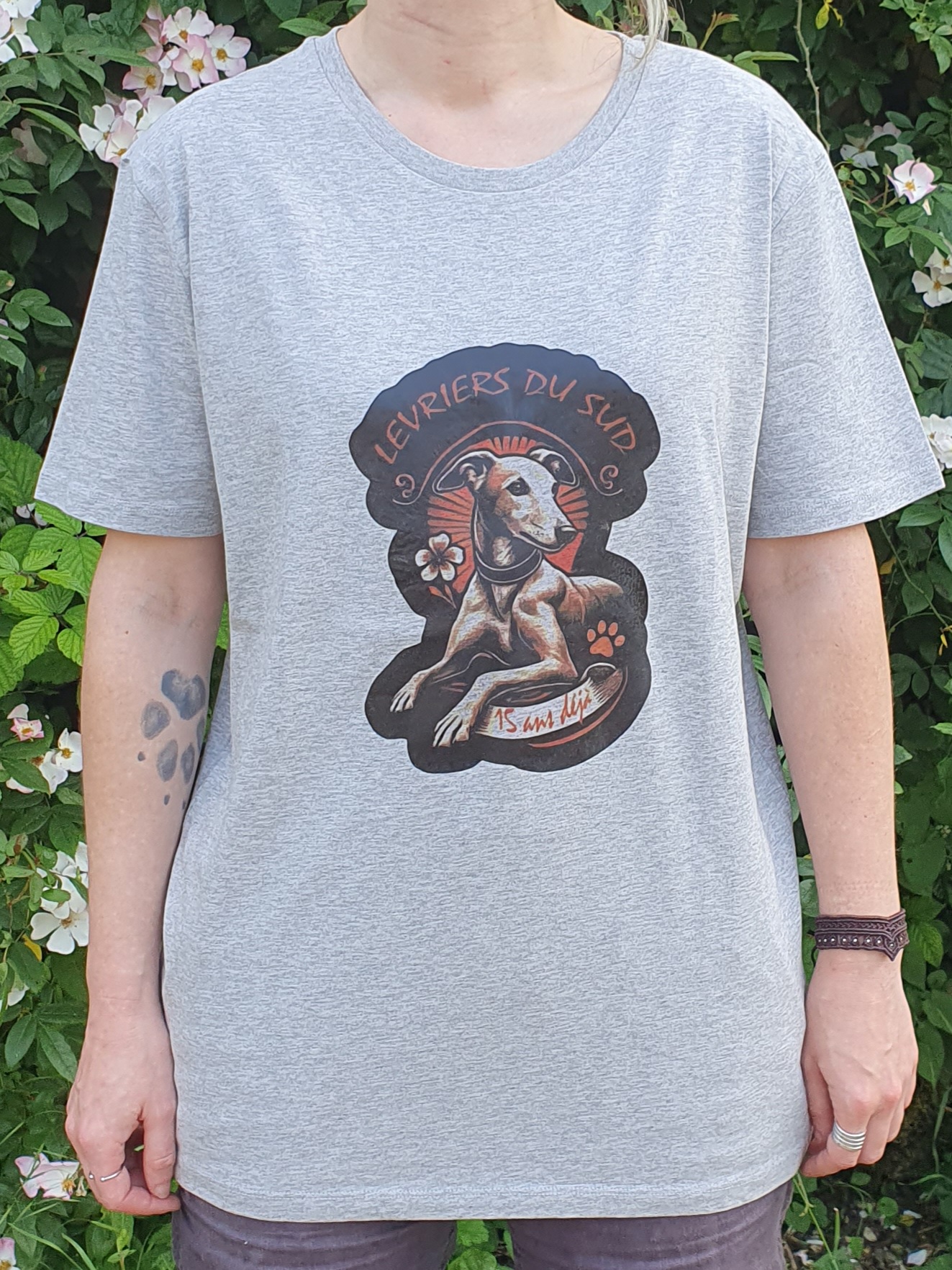 tee shirt gris